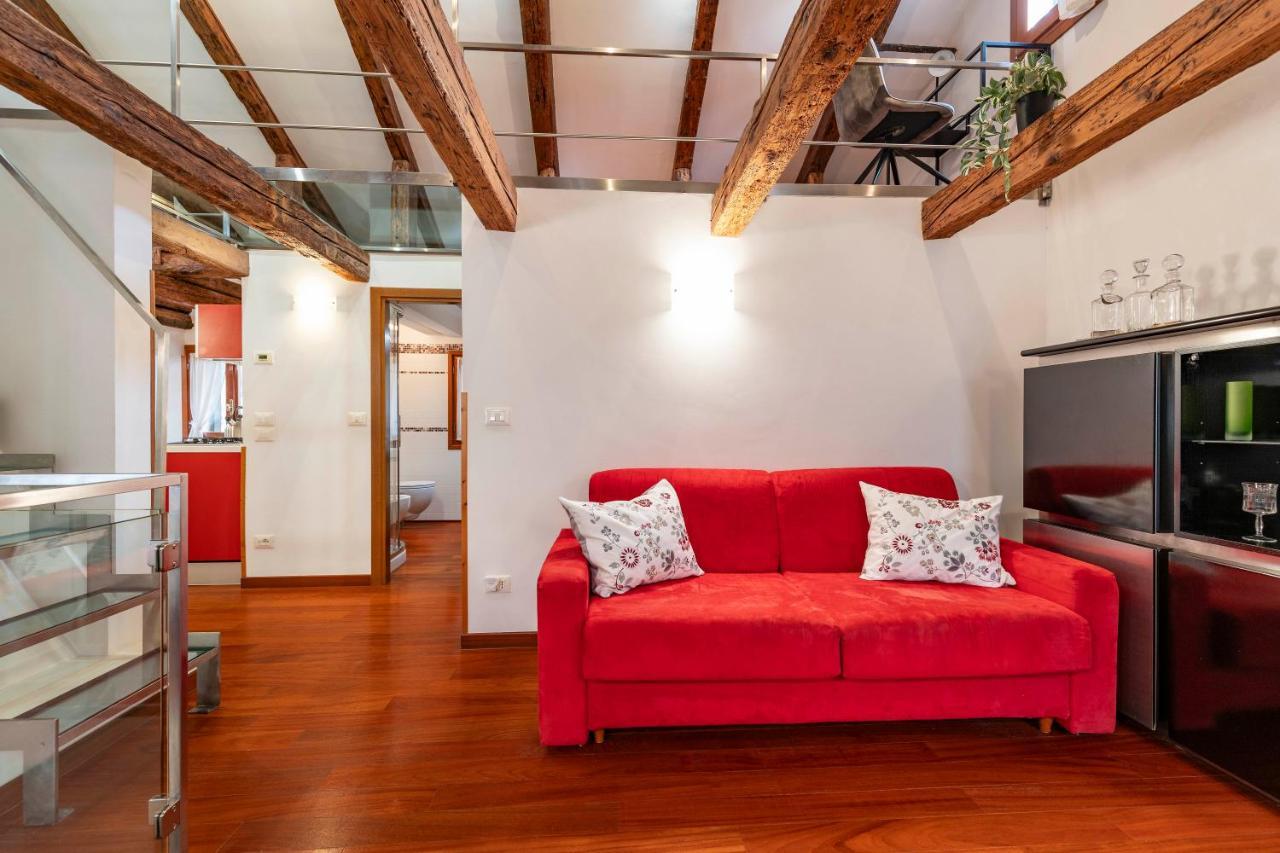 Glass House - Loft 2 Minutes To Rialto Bridge & View Venice Exterior photo