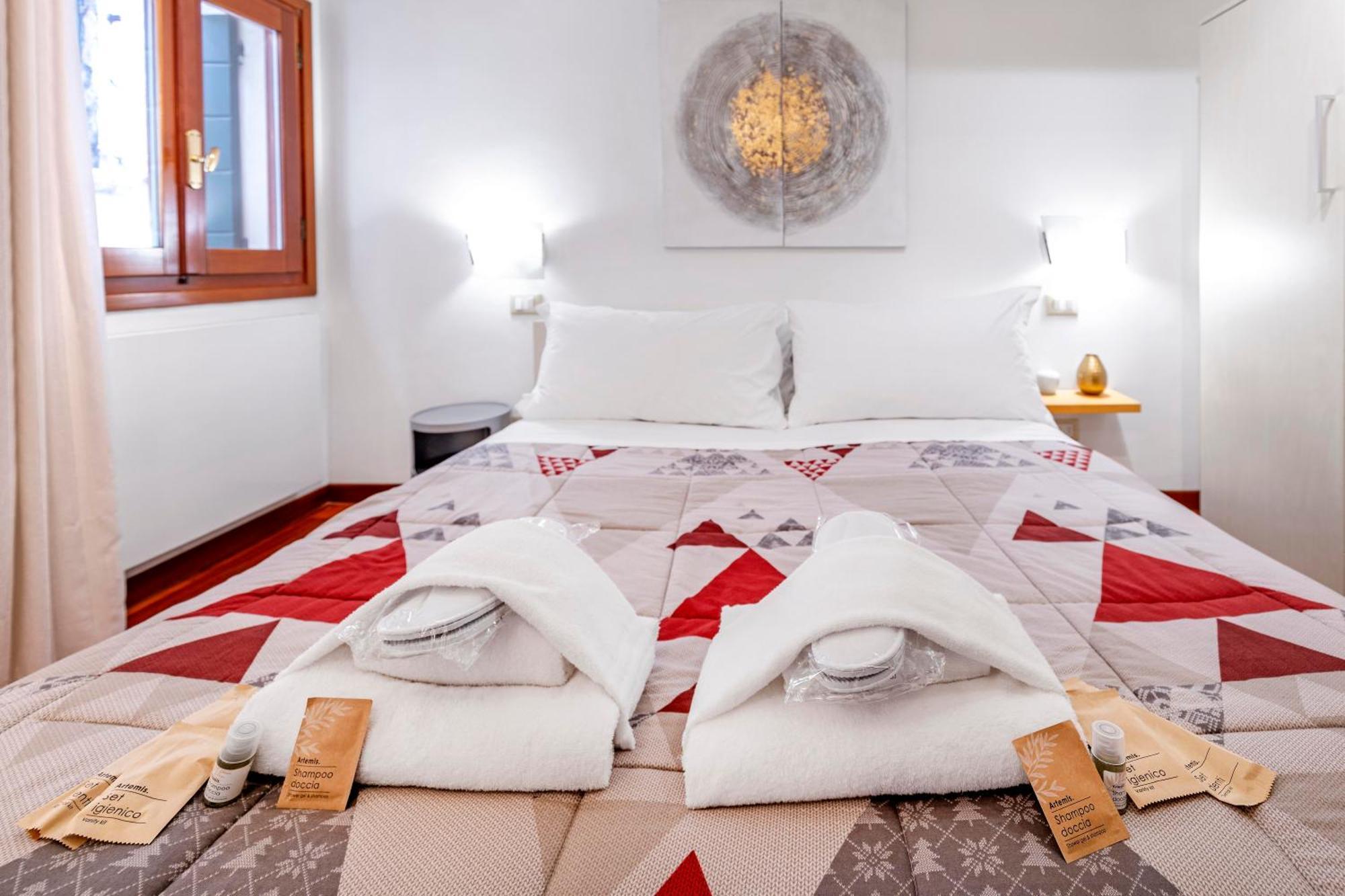 Glass House - Loft 2 Minutes To Rialto Bridge & View Venice Exterior photo
